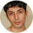imagem de um homem branco com cabelos cacheados negros